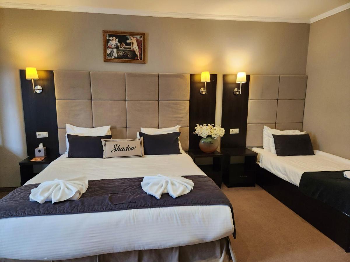Shadow Boutique Hotel & Spa Chişinǎu Buitenkant foto