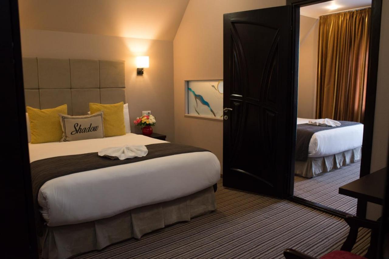 Shadow Boutique Hotel & Spa Chişinǎu Buitenkant foto